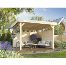 Holzpavillon mit Sitzmöbeln im Garten