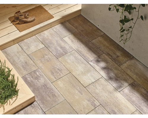 Installation de pavés rectangulaires à l''extérieur