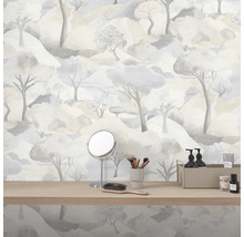 Papier peint avec motif de paysage arboré et coiffeuse avec produits cosmétiques