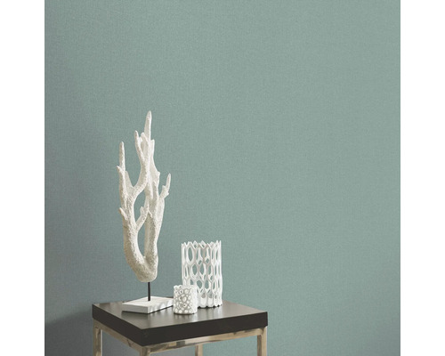 Nahaufnahme einer Textiltapete mit dekorativen Elementen auf einem Tisch