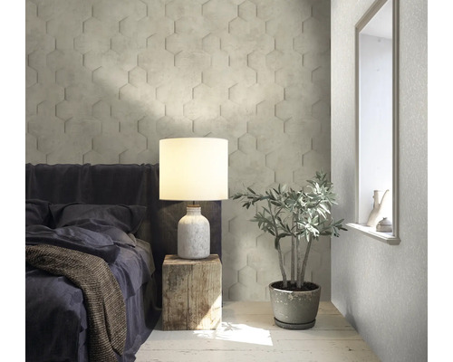 Chambre à coucher avec lit, lampe, plante, fenêtre et panneaux muraux à motifs hexagonaux