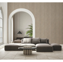 Wohnzimmer mit Sofa, Tisch und Wandpaneelen