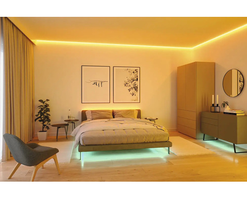 MaxLED 500 Strip RGBW+ Farbwechsel Einzelstrip 2,5 m 1325 lm 3000 K 2240 LEDs 230/24V Modernes Schlafzimmer mit Bett, Schrank und LED-Beleuchtung