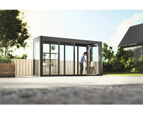 Gartenhaus mit Glasschiebetüren, Regal und Gartenmöbeln