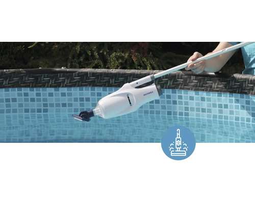 Marmex Poolreiniger im Schwimmbecken