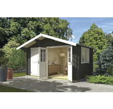 Gartenhaus mit Doppeltür und Fenster im Garten