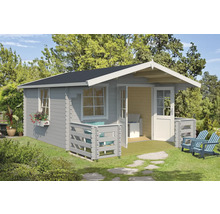 Holzgartenhaus mit Terrasse, Fenster und Tür im Garten