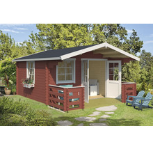 Holzgartenhaus mit Terrasse und Gartenmöbeln im Grünen