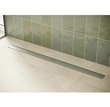 Salle de bain avec caniveau de douche