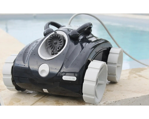 Nettoyeur de piscine avec câble et roues