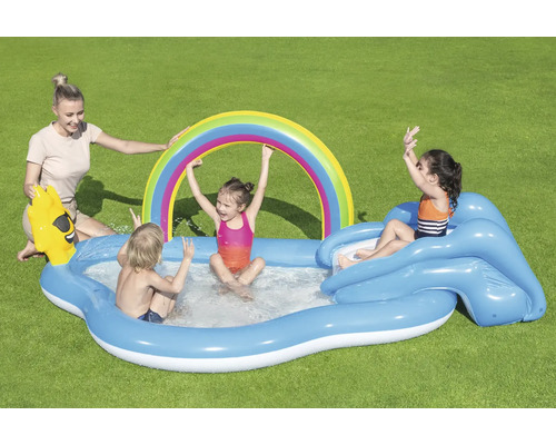 Aufblasbares Planschbecken mit Regenbogen und Rutsche für Kinder im Garten
