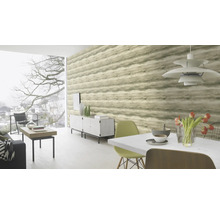 Modernes Wohnzimmer mit gemusterter Tapete, Esstisch, Stühlen und großem Fenster