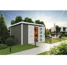 Gartenszene mit Gerätehaus und Sitzgruppe