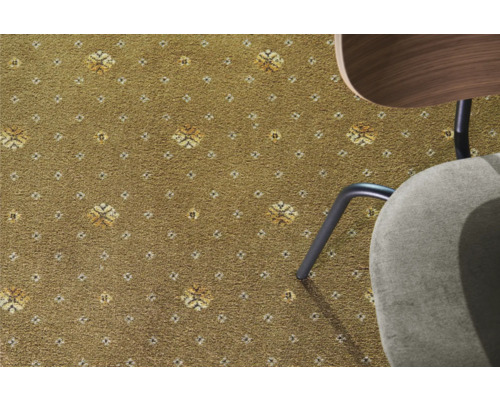 Vue détaillée d''un tapis à motifs et d''une chaise