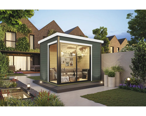 Jardin avec cabane de jardin en bois et grande baie vitrée