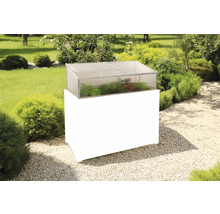 Jardinière surélevée avec rehausse dans le jardin