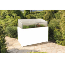 Jardinière surélevée avec châssis de couche dans le jardin