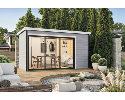 Abri de jardin avec porte coulissante et éléments en bois dans un espace extérieur aménagé.