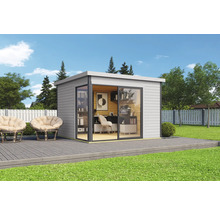 Bureau de jardin moderne avec façade en bois, devanture en verre et mobilier de bureau sur une terrasse en bois