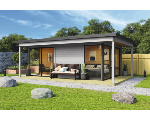 Maison de jardin moderne avec terrasse, banc et larges façades vitrées dans un jardin soigné.