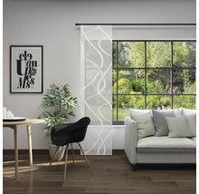 Wohnzimmer mit Schiebevorhang, Tisch, Stuhl und Sofa