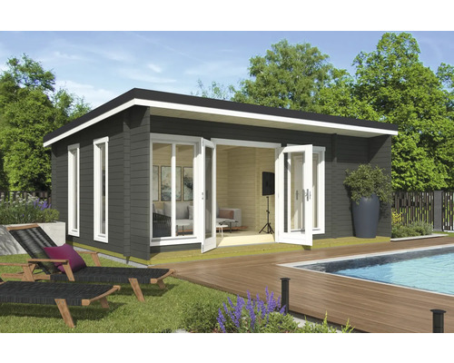 Abri de jardin moderne avec portes doubles ouvertes, terrasse en bois et piscine dans le jardin