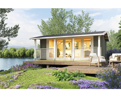 Maison de jardin en bois avec terrasse et jardin au bord du lac