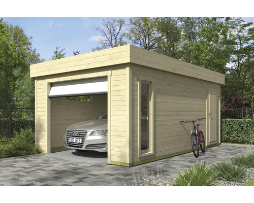 Garage en bois avec fenêtre, porte latérale et voiture à l''intérieur