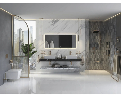 Modernes Badezimmer mit Doppelwaschbecken, Spiegel, Dusche und Toilette für ein elegantes Ambiente.