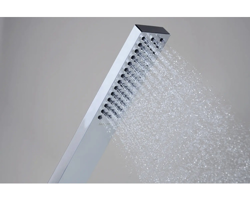 Quadratische Handbrause mit Wasserstrahl