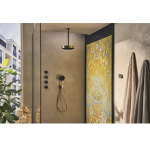 Salle de douche moderne avec douche de tête et douchette