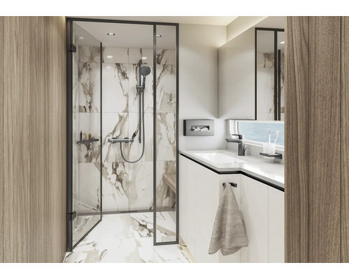 Salle de bain moderne avec douche, lavabo et panneaux de bois