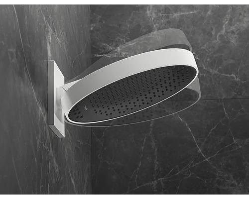 Runde Kopfbrause zur Wandmontage im Badezimmer.