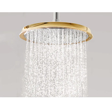 Regendusche mit Wasserstrahl