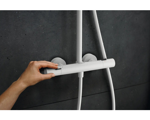 Hand bedient Duschthermostat zur Temperatureinstellung