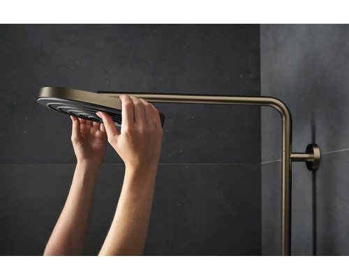 Installation einer Kopfbrause im Badezimmer