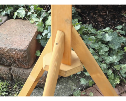 Support en bois pour le jardin