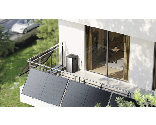 Centrale électrique de balcon avec panneaux solaires et stockage d''énergie sur un balcon