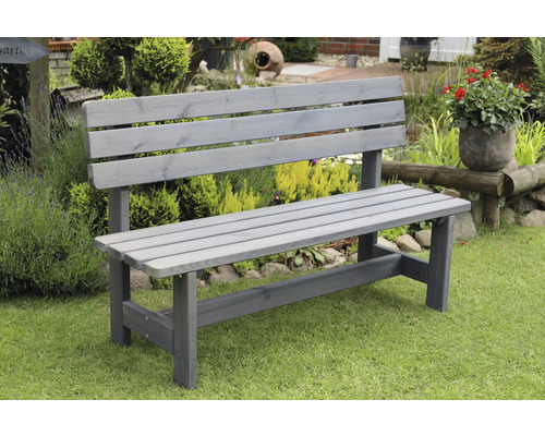 Banc de jardin en bois gris sur gazon