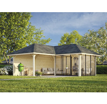 Holzpavillon mit Grill, Brennholz und Gartenmöbeln im Aussenbereich.