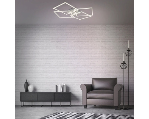 Salon avec plafonnier moderne aux formes carrées