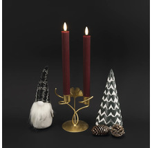 Arrangement décoratif avec chandelier à LED, gnome, pommes de pin et sapin