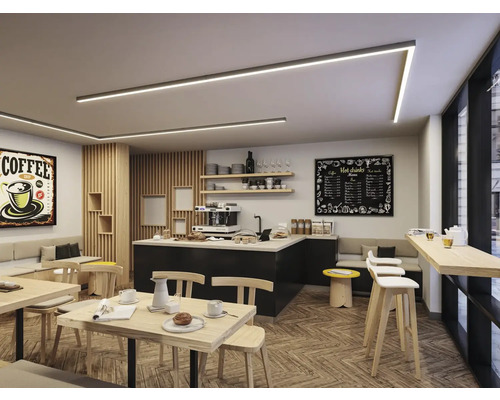 Innenansicht eines Cafés mit Tischen, Stühlen, Theke und Beleuchtung