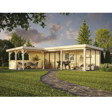 Pavillon de jardin lumineux avec terrasse, mobilier et façades en verre sur pelouse