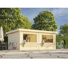 Stand de vente en bois avec volets ouverts pour la présentation des produits, terrasse extérieure et vélos
