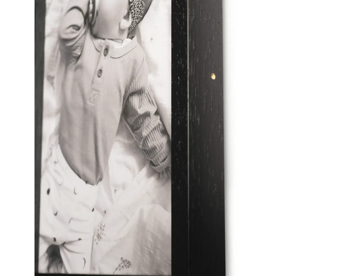 Schwarzer Bilderrahmen mit Foto