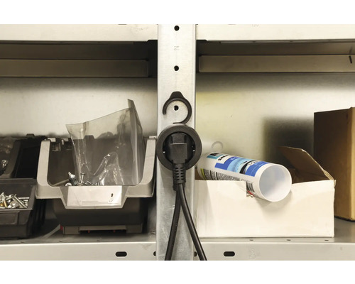 Étagère avec boîtes de rangement, vis et une cartouche