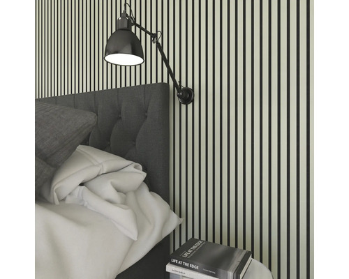 Chambre à coucher avec lit, applique murale et panneaux muraux