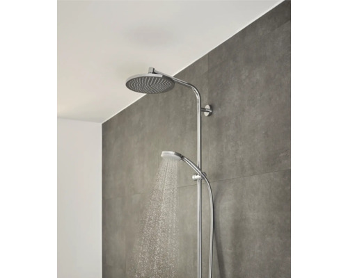 Duschsäule mit Kopf- und Handbrause im Badezimmer