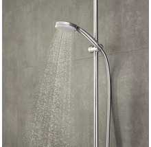 Brausegarnitur mit laufendem Wasser